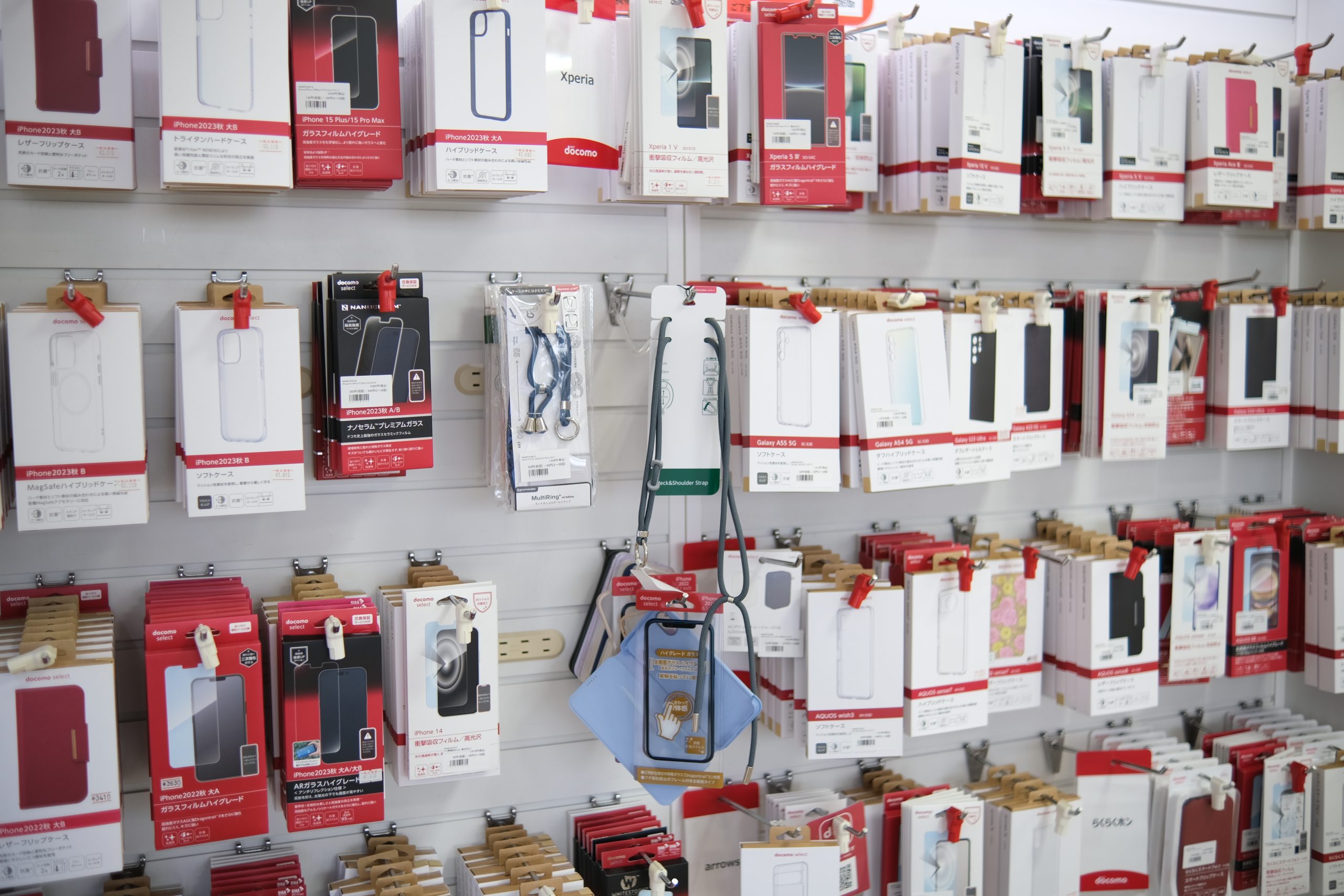 ドコモショップ新庄南店のアクセサリーコーナー
